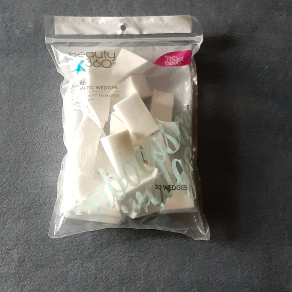 beauty 360 Other - Beauty 360 Jumbo Cosmetic Wedges